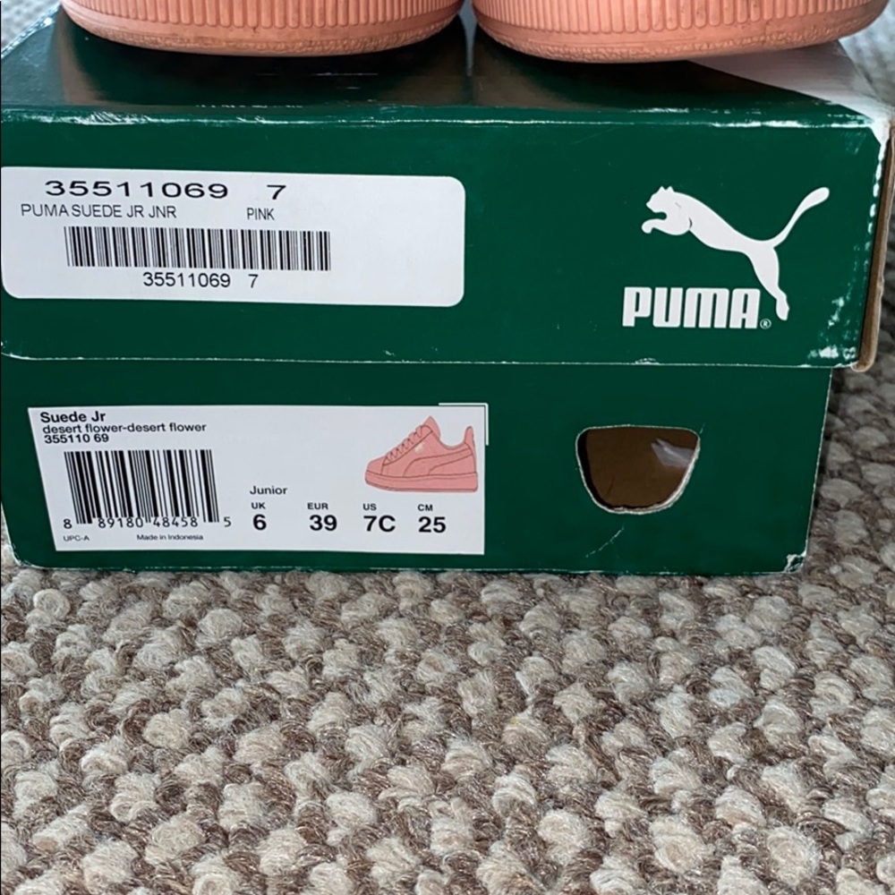 Shoes - Picture 3 of 4